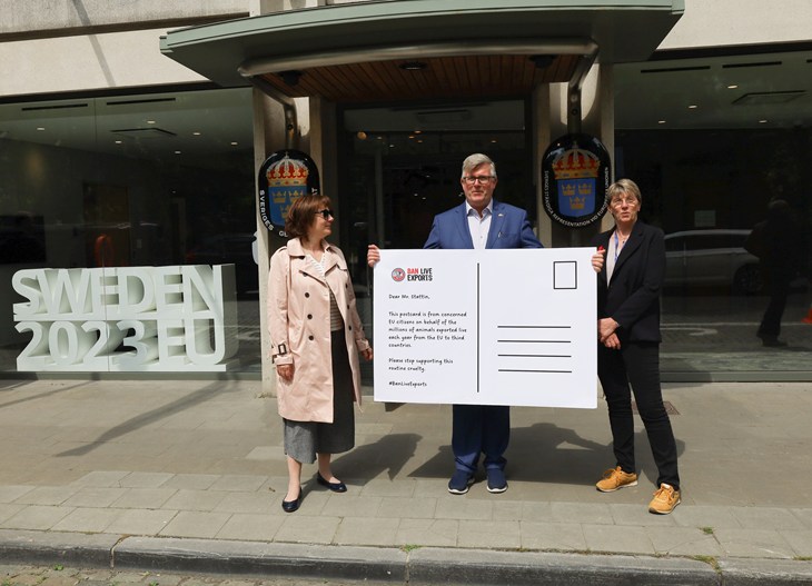 Delivery of giant BLE post card to the Presidency of the Council of the European Union, Sweden