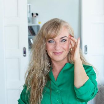 Sandra Pogodová.